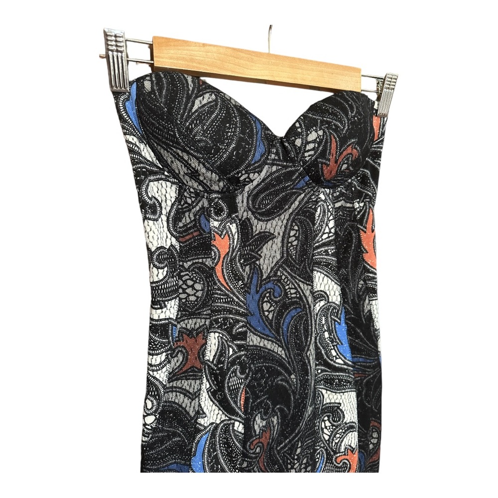 KARDASHIAN KOLLECTION laced paisley strapless fitted curves dress
